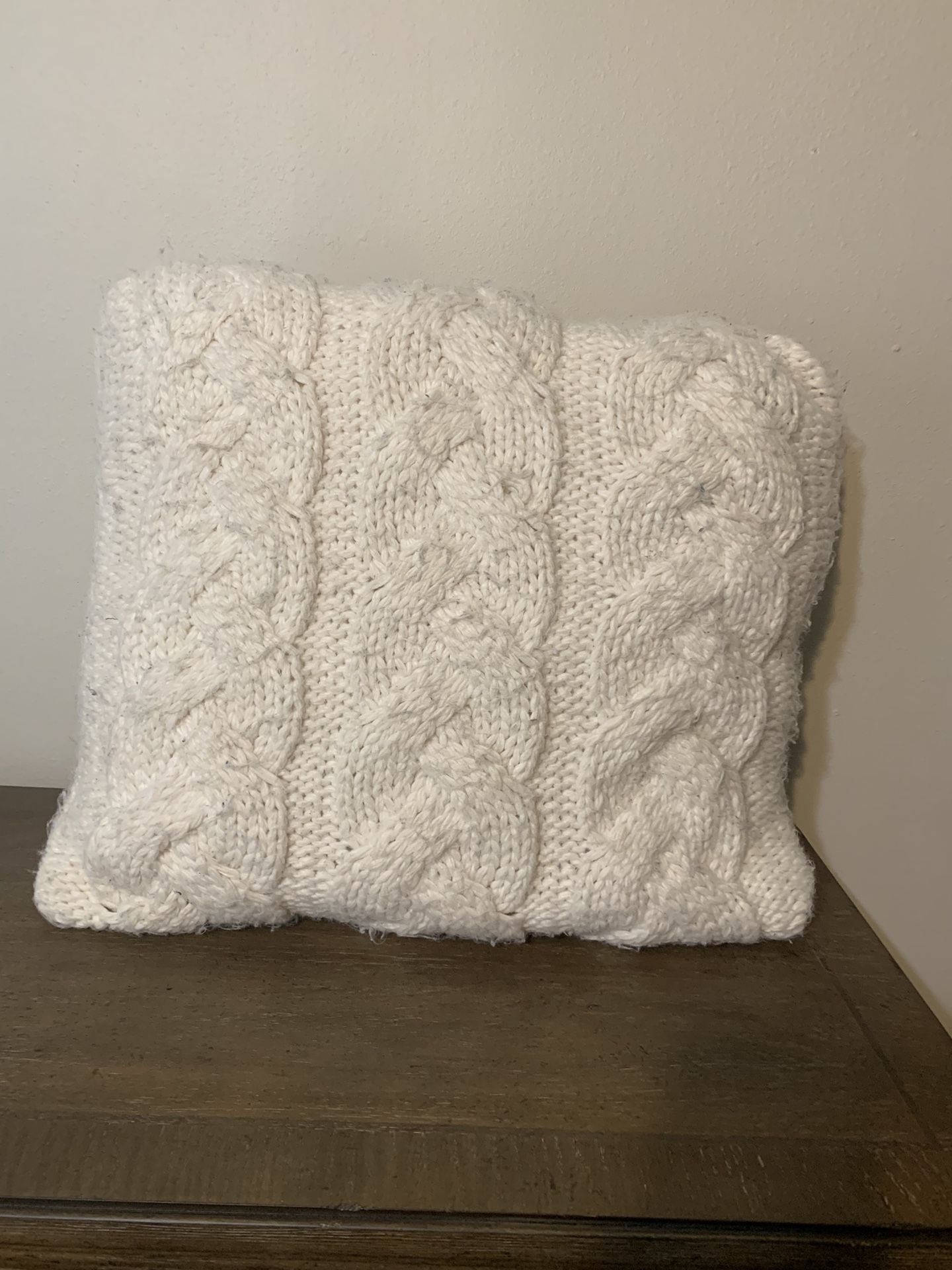 Throw pillow large