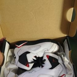 Jordan True Flight 