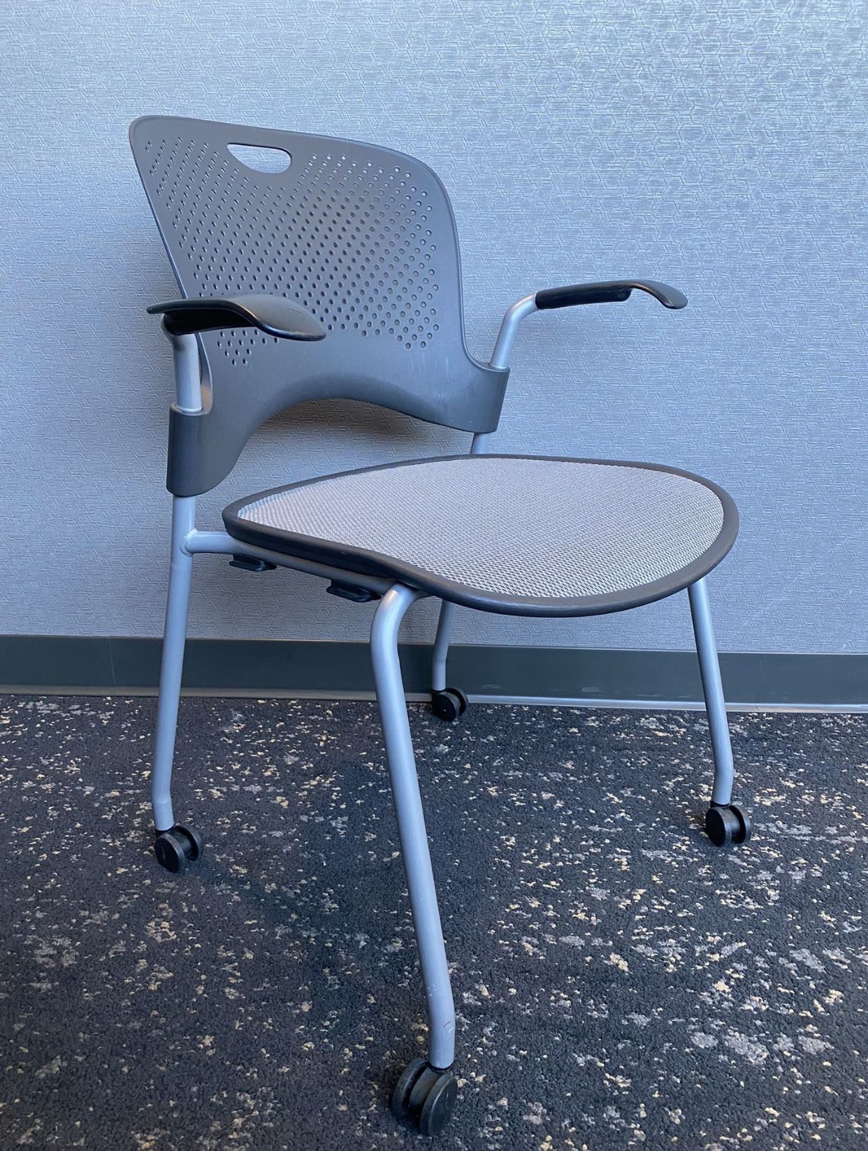 Herman Miller Caper Stacking Guest Chairs/lobby Chairs/office Chairs Material handling