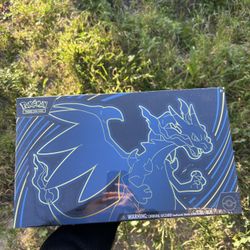 Pokémon: Mega Charizard Ultra 