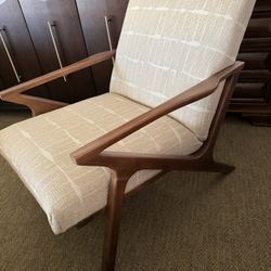 Fabric Accent Chair-Seaxon