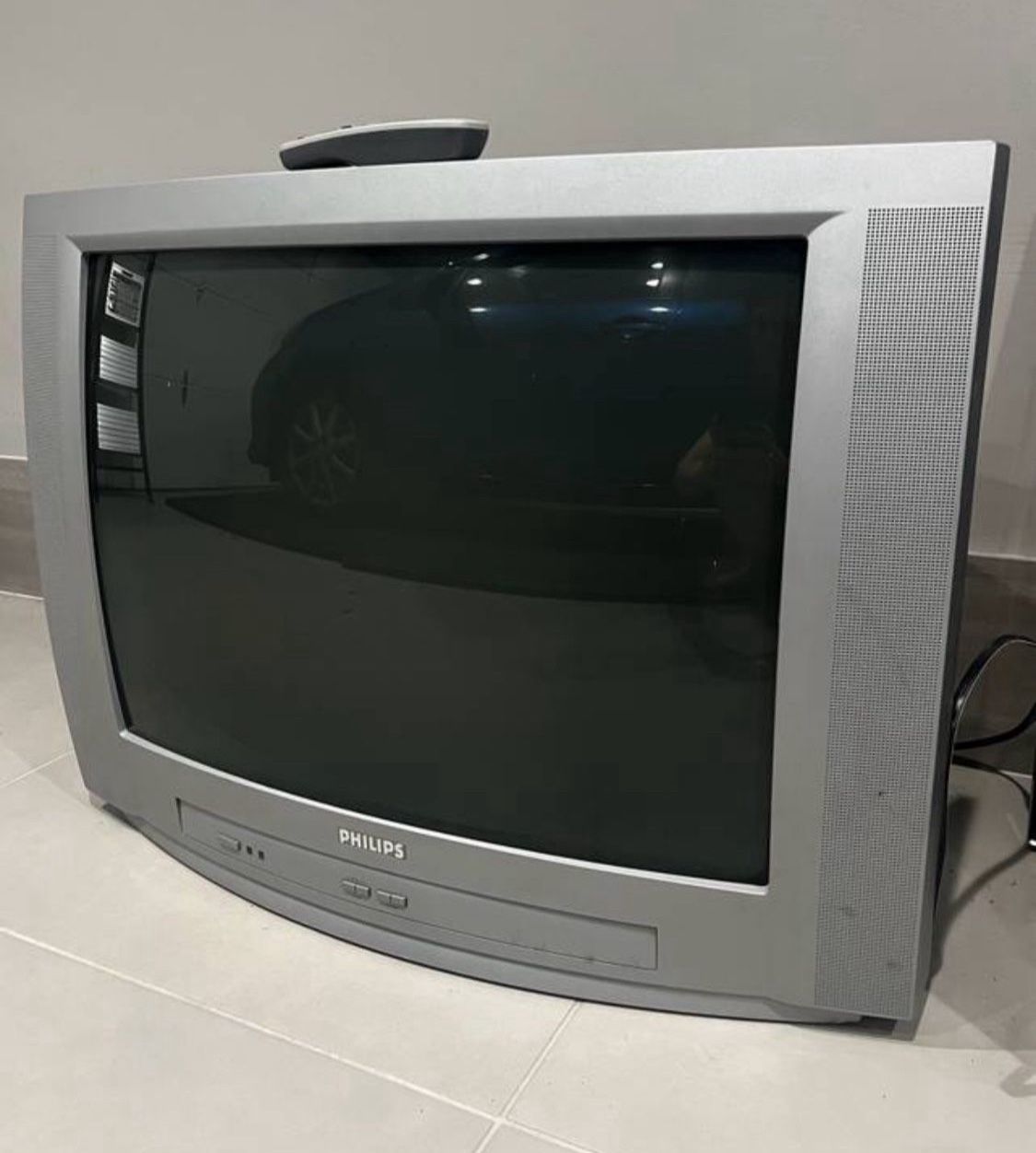 Phillips 25” CRT TV