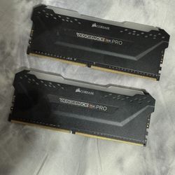 CORSAIR VENGEANCE PRO RAM DDR4