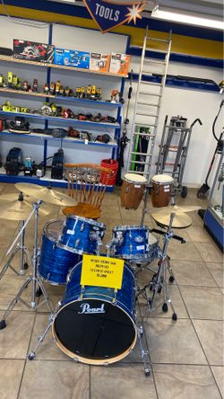 Pearl drum set