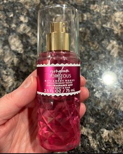NEW BATH AND BODY WORKS GINGHAM GORGEOUS FINE FRAGRANCE MIST $5!