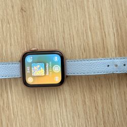 Apple Watch SE (1st Gen, GPS)