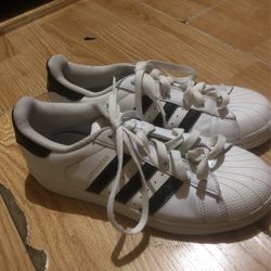 White Adidas Súper Stars Box Not Included
