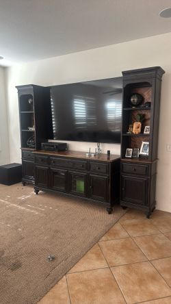 Entertainment Center Console