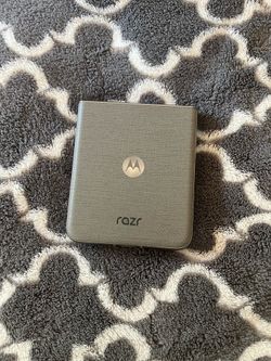 2026 razr