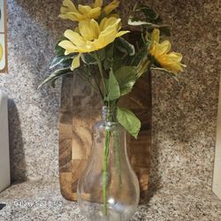 FLOWERS + CLEAR BULB FLOWER VASE 