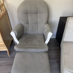 Rocking Chair 