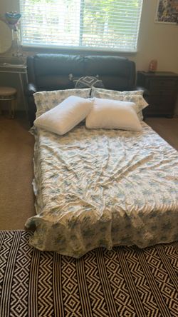 Full size mattress