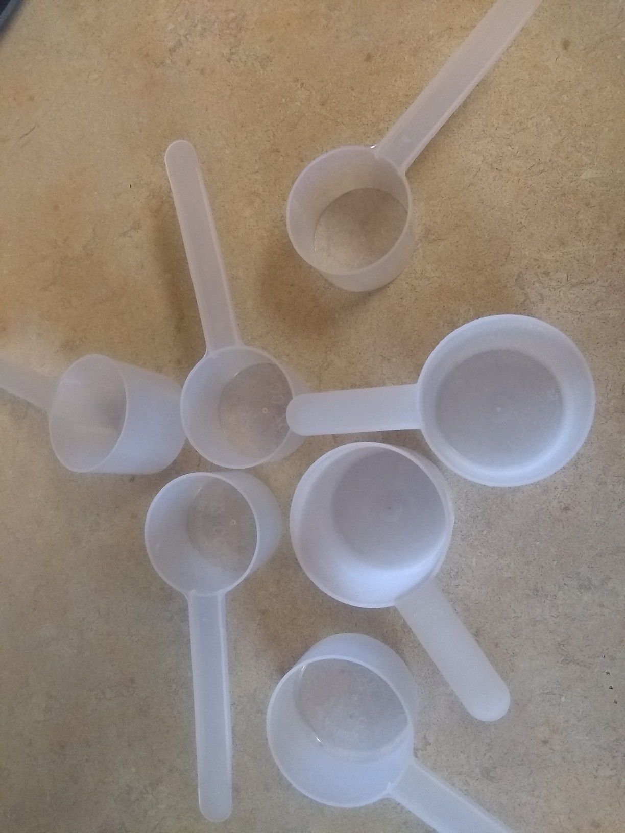 Plastic measurement spoons