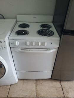 Hotpoint stove 24 inch wide