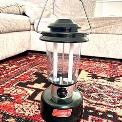 Coleman Dual Fluorescent Camping Lantern, Works Great