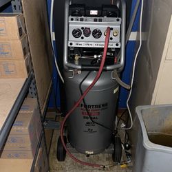 Harbor Freight 26 Gal Air Compressor 