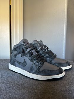 Air Jordan 1 Mid SE “Shadow”