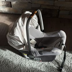 Nuna PIPA aire rx Baby Infant Car seat