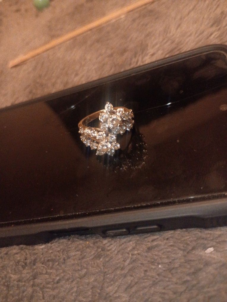 14k Gold And Diamond Ring