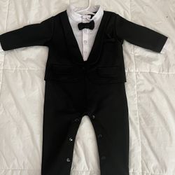 Baby tuxedo