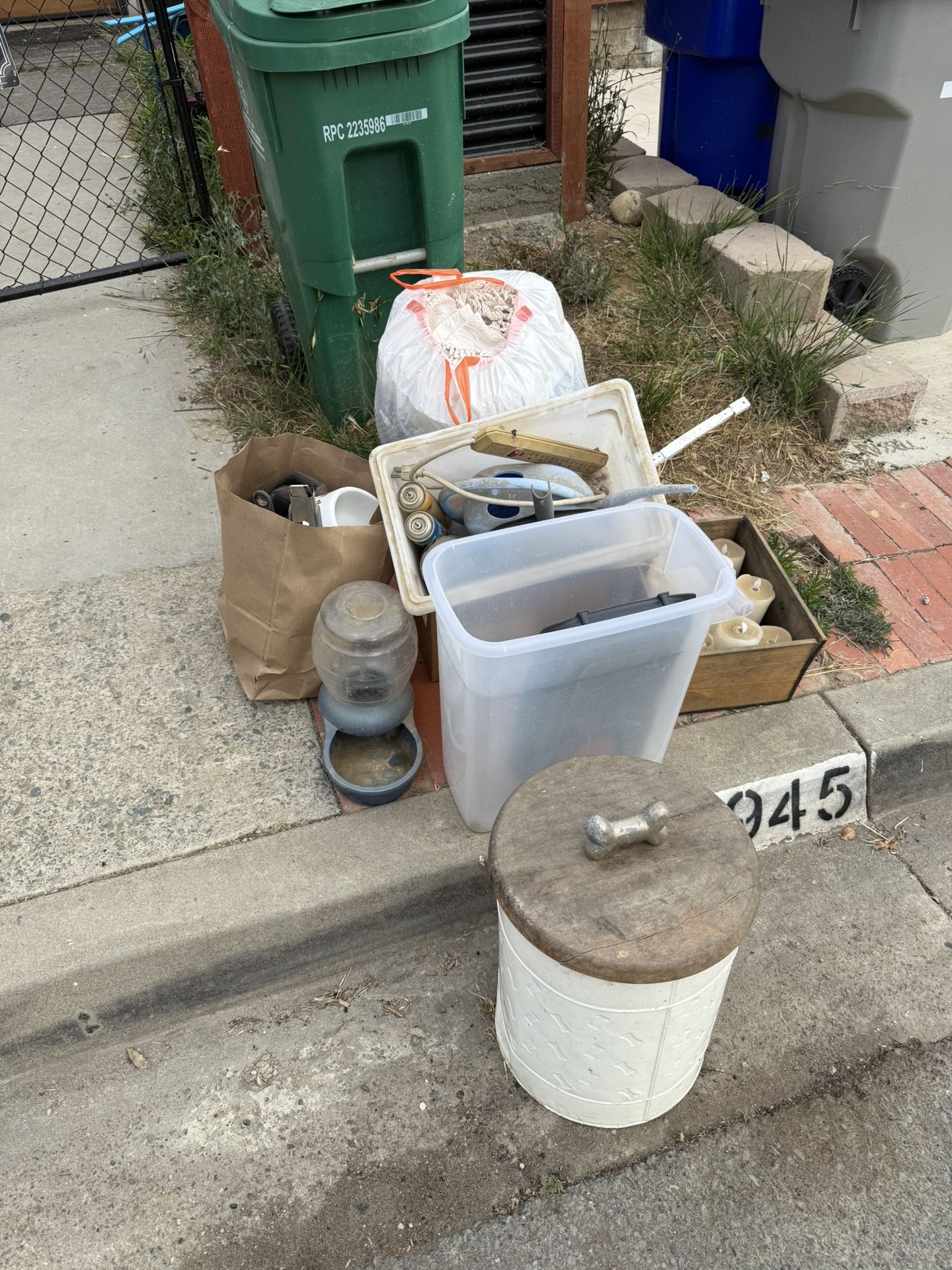Free Dog And Home Items