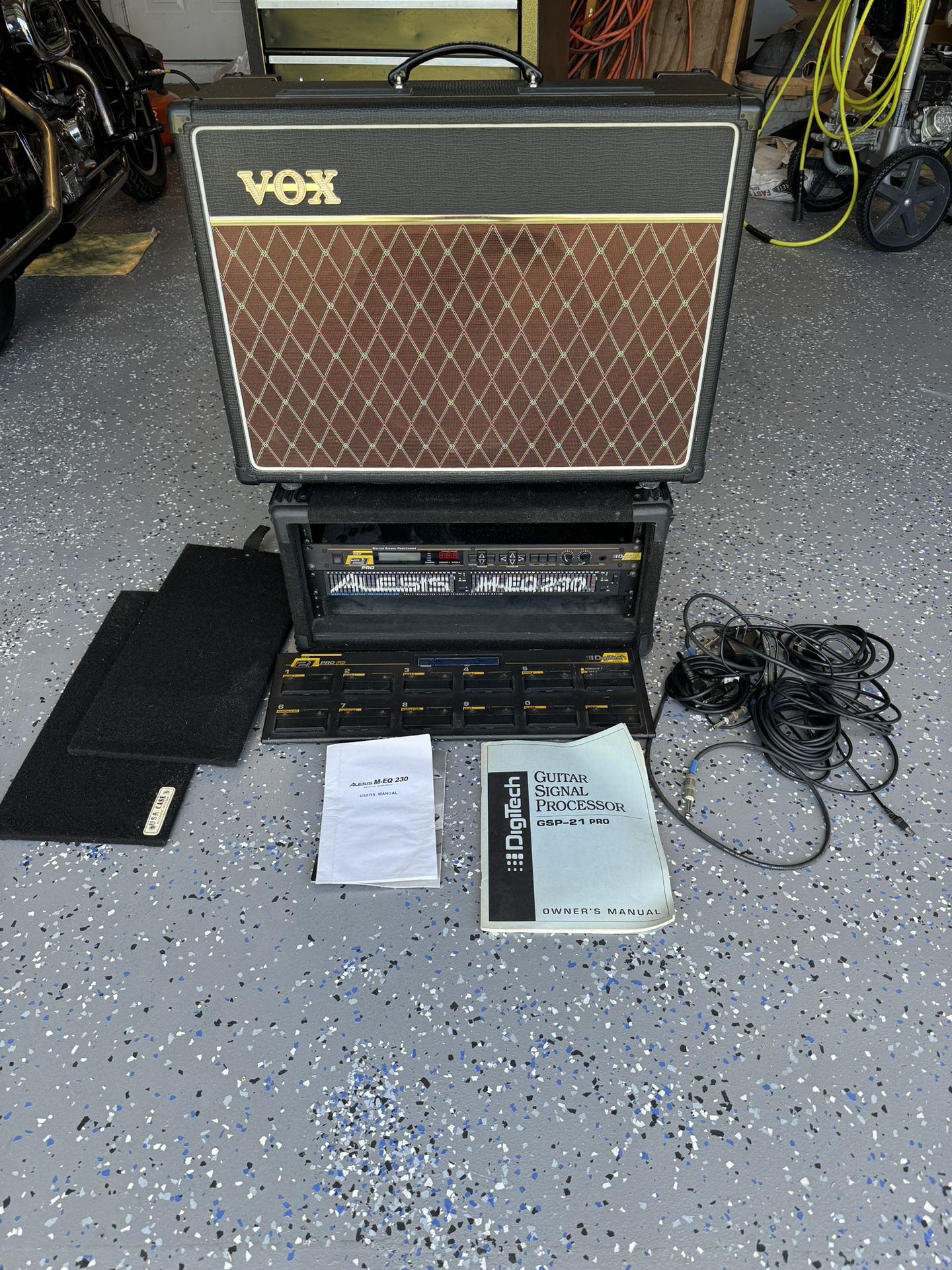 Guitar Amp And Pedal