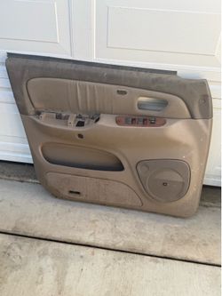 Toyota tundra door panel