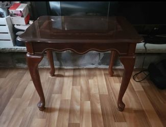 Coffee Table/ side table