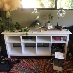 Storage table