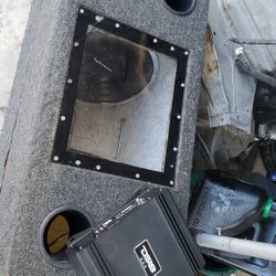 Car Amplifier And Subwoofers