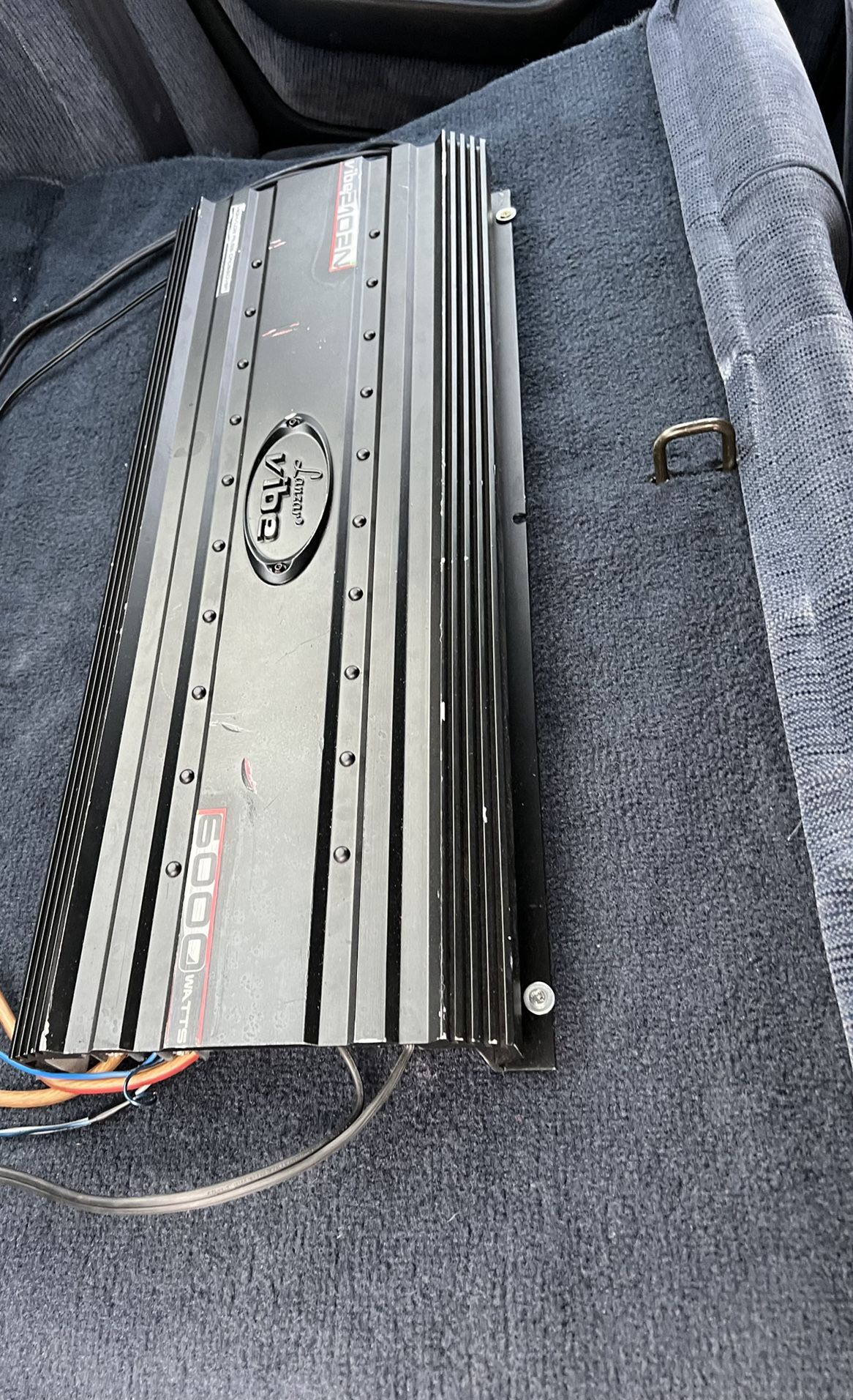 6000 watt amplifier