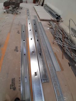 Steel studs $150 todo