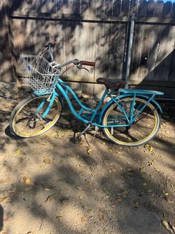 Schwinn clairmont bicycle