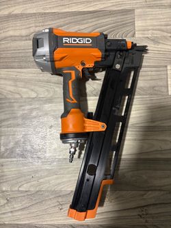 RIDGID R350RHF3 21° Round Head Framing Nailer 2”-3-1/2” Nails
