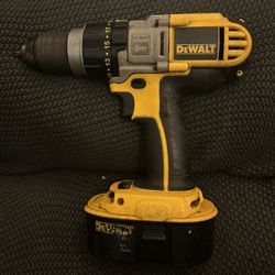 DeWalt 20V MAX XR with Tool Connect Cordless Brushless 1/2 in. Hammer Drill/Driver 