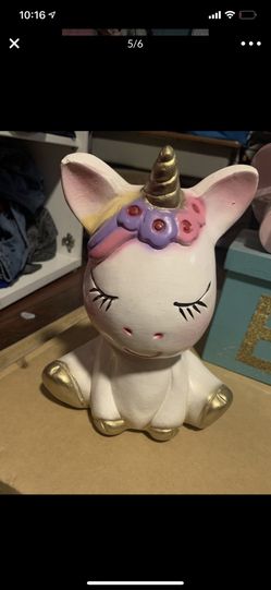 5 center pieces unicorn