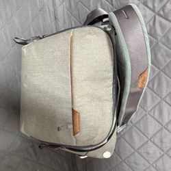 Peak design  6L Sling