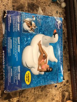 6ft Giant swan floaty