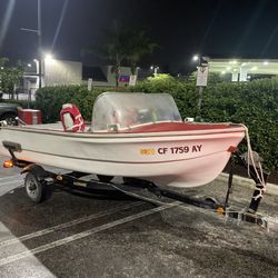 Dotline Runabout Boat With Swing Away Trailer