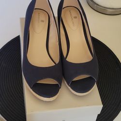 New Womens SZ 5.5 Bandolino Patent open Toe with box