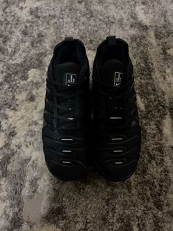 Nike Air VaporMax Plus Triple Black Sneakers