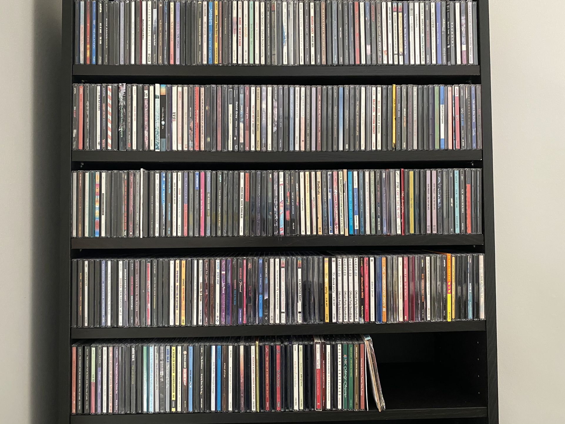 Over 350 Pop/Modern Rock CDs