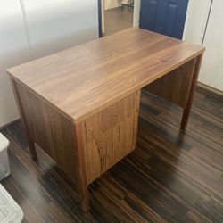Solid Desk