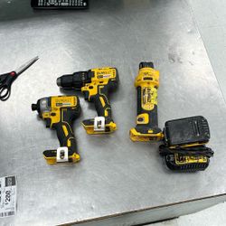 Dewalt 3 Pc Cordless Combo Battery And Charger