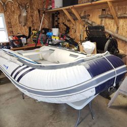  Inflatable Boat 9'6" 
