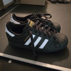 Kids Size 5 Adidas Superstar *pick Up Gilbert And Riggs Rd *