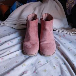 Cat & Jack girl boots
