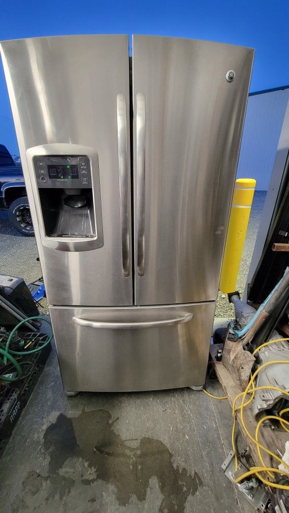GE Frenchdoor Refrigerator