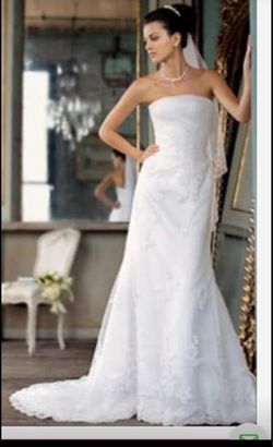 Michelangelo David’s Bridal T8722 White Beaded Lace Wedding Gown NWOT