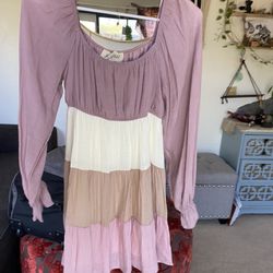 Beautiful Multicolored, Pink, Beige, And White Dress Size Small